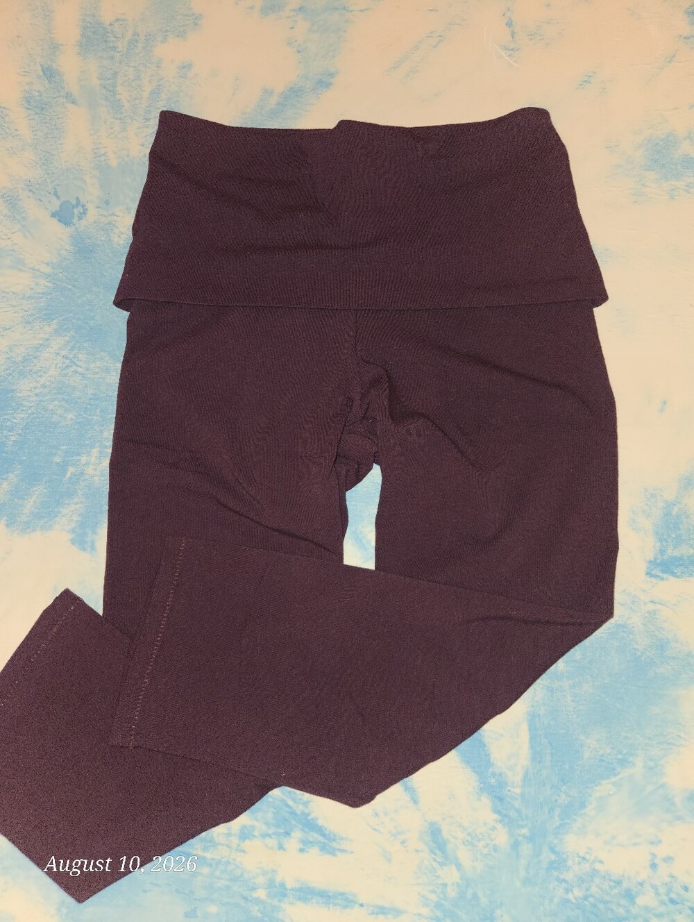 Skims Burgendy Foldover Capri Leggins